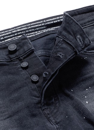 Detail View - Click To Enlarge - MARCELO BURLON - Regular fit vintage wash jeans
