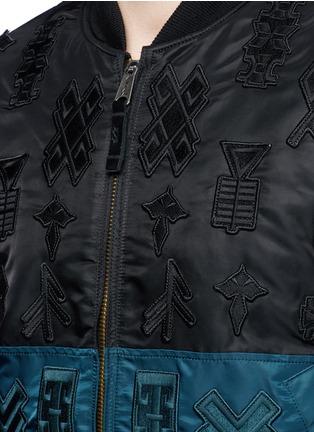 Detail View - Click To Enlarge - MARCELO BURLON - 'Alpha Industries' colourblock patch embroidery bomber jacket
