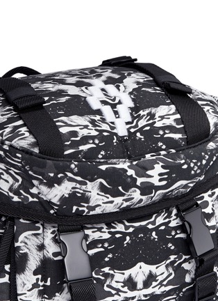 Detail View - Click To Enlarge - MARCELO BURLON - 'Liaima' camouflage print backpack