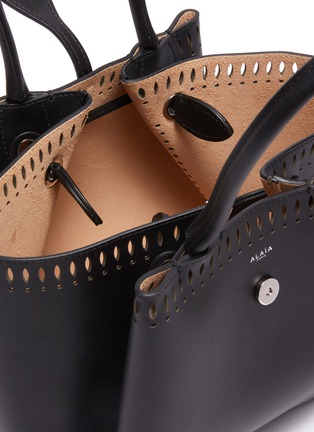 Detail View - Click To Enlarge - ALAÏA - Angèle 20' Petale Motif Leather Shoulder Bag