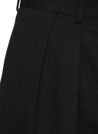  - THE ROW - Elongated tailored shorts