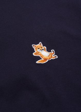  - MAISON KITSUNÉ - Chillax fox patch crewneck T-shirt