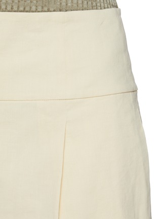  - THEORY - Eco Crunch pleated linen carrot shorts