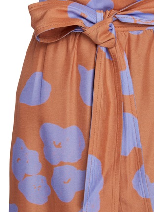 Detail View - Click To Enlarge - SHORT SENTENCE - Floral print belted ruffle skirt