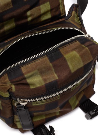 Detail View - Click To Enlarge - DRIES VAN NOTEN - Geometric Print Top Flap Belt Bag