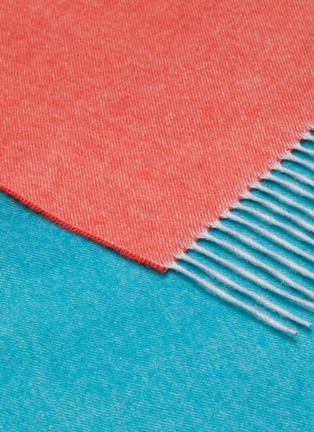 Detail View - Click To Enlarge - JOHNSTONS OF ELGIN - Ombré fringe cashmere scarf