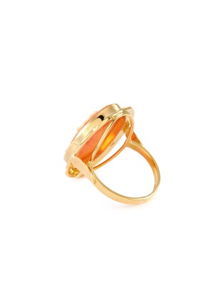 Detail View - Click To Enlarge - LANE CRAWFORD VINTAGE JEWELLERY - Carved cameo 18k gold ring