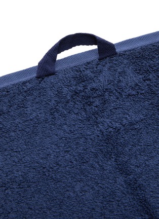 Detail View - Click To Enlarge - TEKLA - Organic cotton guest towel – Dark Navy