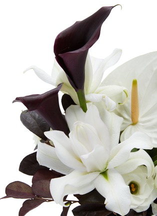Detail View - Click To Enlarge - ELLERMANN FLOWER BOUTIQUE - x Lane Crawford Noir Et Blanc in a vase
