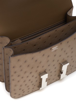 Detail View - Click To Enlarge - MAIA - Constance Gris Asphalt 24cm Ostrich leather bag