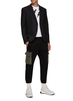 Figure View - Click To Enlarge - NEIL BARRETT - SKINNY LOW RISE CARGO POCKETS DOUBLE BONDED SWEATPANTS