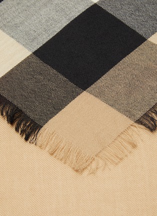 Detail View - Click To Enlarge - BURBERRY - Eyelash Fringe Check Cashmere Scarf