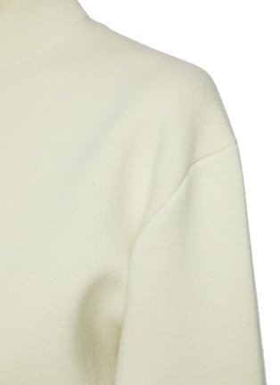  - THE ROW - Long Sleeved Turtlneck Cashmere Knit Top
