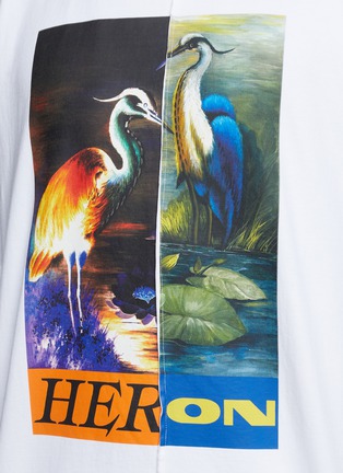  - HERON PRESTON - Split Graphic Print Crewneck T-shirt