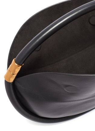 Detail View - Click To Enlarge - BOYY - Disc 30' Round Leather Shoulder Bag