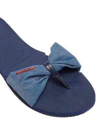 Detail View - Click To Enlarge - HAVAIANAS - 'You St. Tropez Shine' Twist Bow Flatform Sandals
