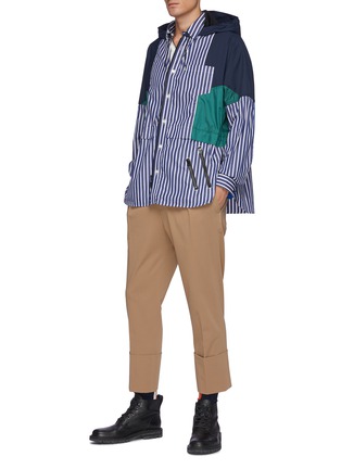 Figure View - Click To Enlarge - SACAI - Striped multi panel deconstructed hoodie zip shirt