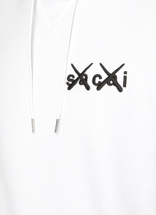  - SACAI - x KAWS Logo Embroidery Cotton Hoodie