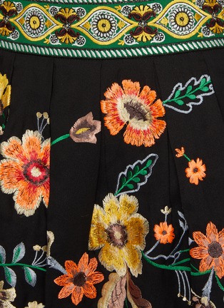  - ALICE & OLIVIA - Fizer' Jacquard Waistband Floral Embroidered Mini Skirt