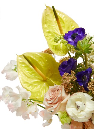 Detail View - Click To Enlarge - ELLERMANN FLOWER BOUTIQUE - Madam Penelope – Large