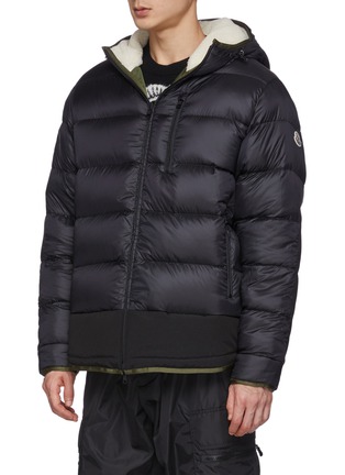 Detail View - Click To Enlarge - MONCLER - Goustan Reversible Teddy Panel Puffer Jacket