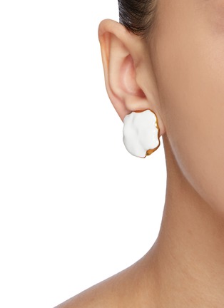 Figure View - Click To Enlarge - JOANNA LAURA CONSTANTINE - 'Feminine Waves' Contrast Enamel Accent Stud Earring
