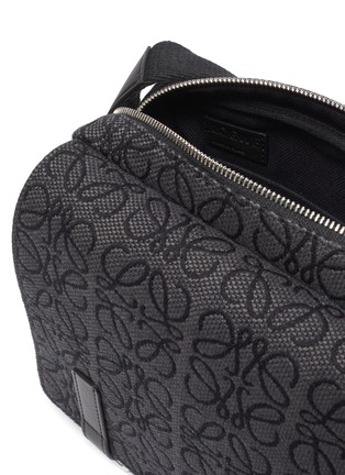 Detail View - Click To Enlarge - LOEWE - Anagram print military leather messenger bag