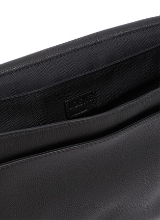 Detail View - Click To Enlarge - LOEWE - Military Leather Messenger Bag