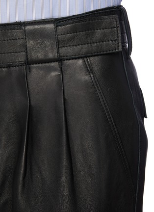  - YOKE - Belted Pleated Sheepskin Leather Cropped Pants