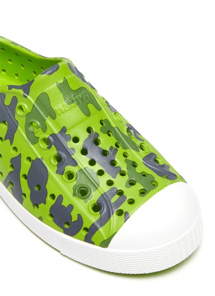 Detail View - Click To Enlarge - NATIVE  - Toddlers Camo Print Jefferson EVA Slip-On