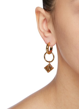 Front View - Click To Enlarge - LOEWE - Asymmetric anagram earrings