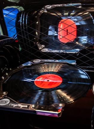 Detail View - Click To Enlarge - SOUND LEISURE - East Coast Red Vinyl Long Player LP Jukebox