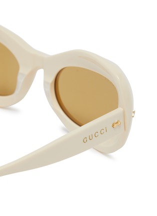 Detail View - Click To Enlarge - GUCCI - Logo Print Temple Thick Acetate Frame Cateye Sunglasses