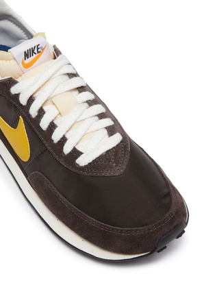 Detail View - Click To Enlarge - NIKE - 'Waffle Trainer 2 SP' Suede Panel Low Top Sneakers