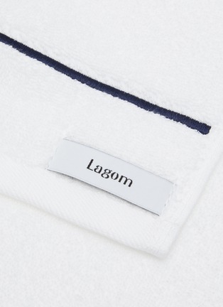 Detail View - Click To Enlarge - LAGOM - Hög' Double Linear Embroidery 65G Cotton Towel — Dark Blue