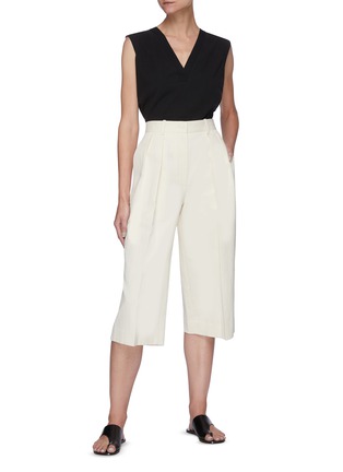 Figure View - Click To Enlarge - VINCE - V-neck Sleeveless Cotton Blouse