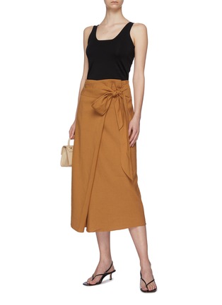 Figure View - Click To Enlarge - VINCE - Front tie linen midi skirt