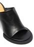 Detail View - Click To Enlarge - JACQUEMUS - Les Mules Carre Rond' Mismatched Leather Mules