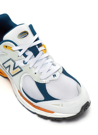 Detail View - Click To Enlarge - NEW BALANCE - 2002R Runners