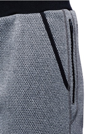 Detail View - Click To Enlarge - DYNE - 'Giga Knit' shorts overlay performance leggings