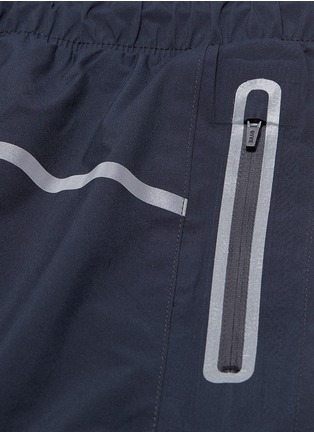 Detail View - Click To Enlarge - DYNE - Reflective trim cropped jogging pants