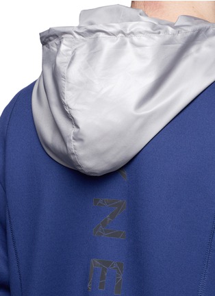 Detail View - Click To Enlarge - DYNE - Concealable hood sweatshirt