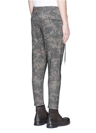 Back View - Click To Enlarge - SIKI IM / DEN IM - Camouflage print cropped drop crotch sweatpants