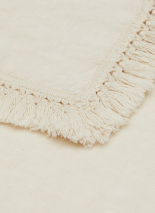 Detail View - Click To Enlarge - ONCE MILANO - Short Fringe Linen Napkin – Cream