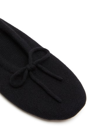 Detail View - Click To Enlarge - JOVENS - Medium Pure Cashmere Slippers – Black