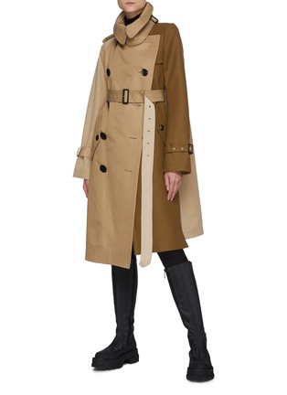 Figure View - Click To Enlarge - SACAI - Bicoloured Cotton Blend Long Trench Coat With Elongated Waist Belt