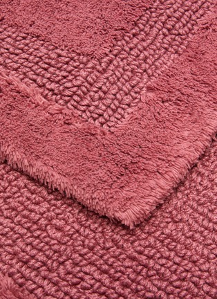Detail View - Click To Enlarge - ABYSS - Super Pile Small Reversible Bath Mat – Rosewood