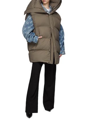 Figure View - Click To Enlarge - BALENCIAGA - Oversize Funnel Collar Puffer Vest