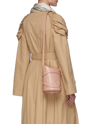 Figure View - Click To Enlarge - ALEXANDER MCQUEEN - The Curve' Small Leather Bucket Bag