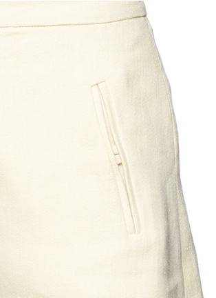 Detail View - Click To Enlarge - VALENTINO GARAVANI - Flare cuff linen shorts